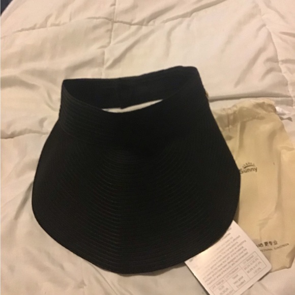 Oh Sunny black visor hat with case NWT - Picture 7 of 10